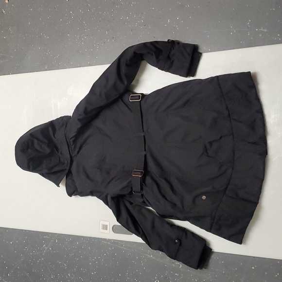 Lululemon Hooded Parka in Black - Picture 7 of 15
